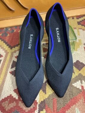 Rothy's Black Pointed Knit Flats with Blue Trim